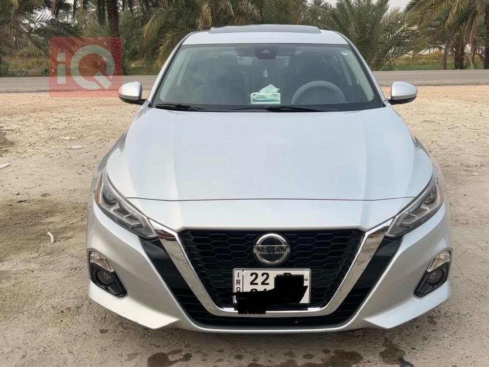 نيسان ألتيما